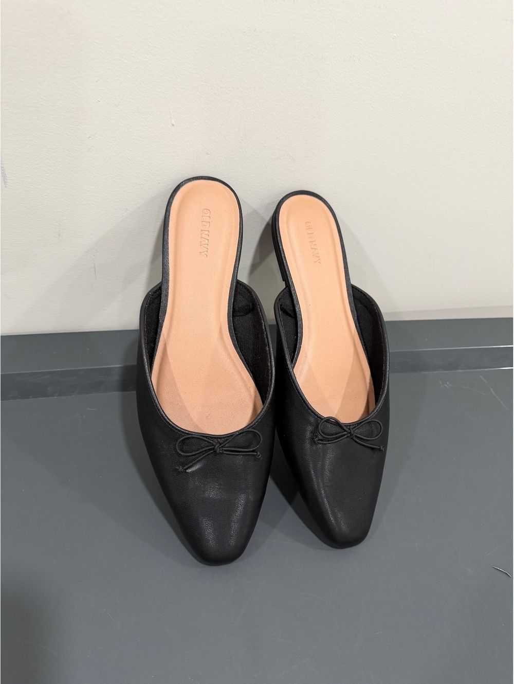 Old Navy Black Bow Flat Mules Women's Size 10